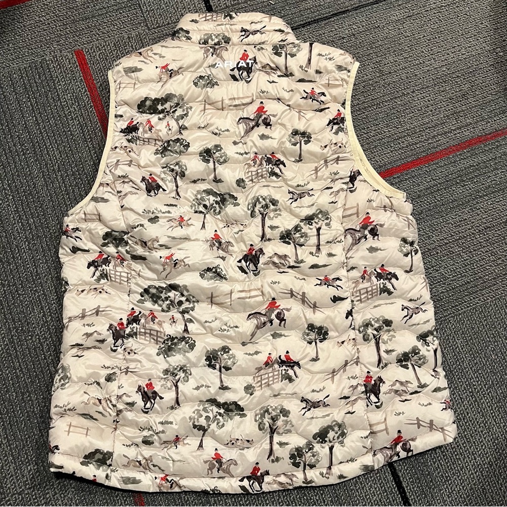 Ariat Ideal Down Vest – Equestrian Hunt Print - Picture 8 of 11